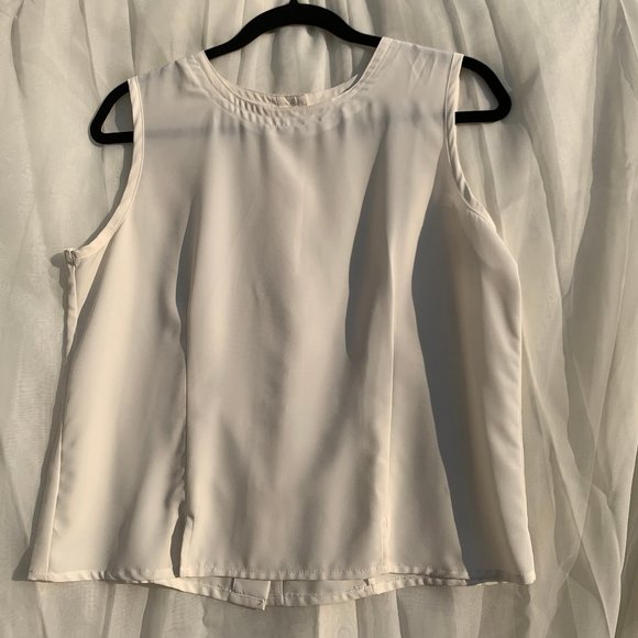 tank top - Picture 2 of 10